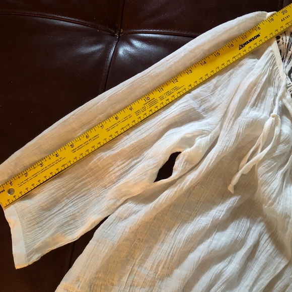 White top with back lace detail. SZ xlarge.  Cropped - Picture 12 of 12